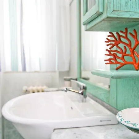 Bluemarine Guest house *